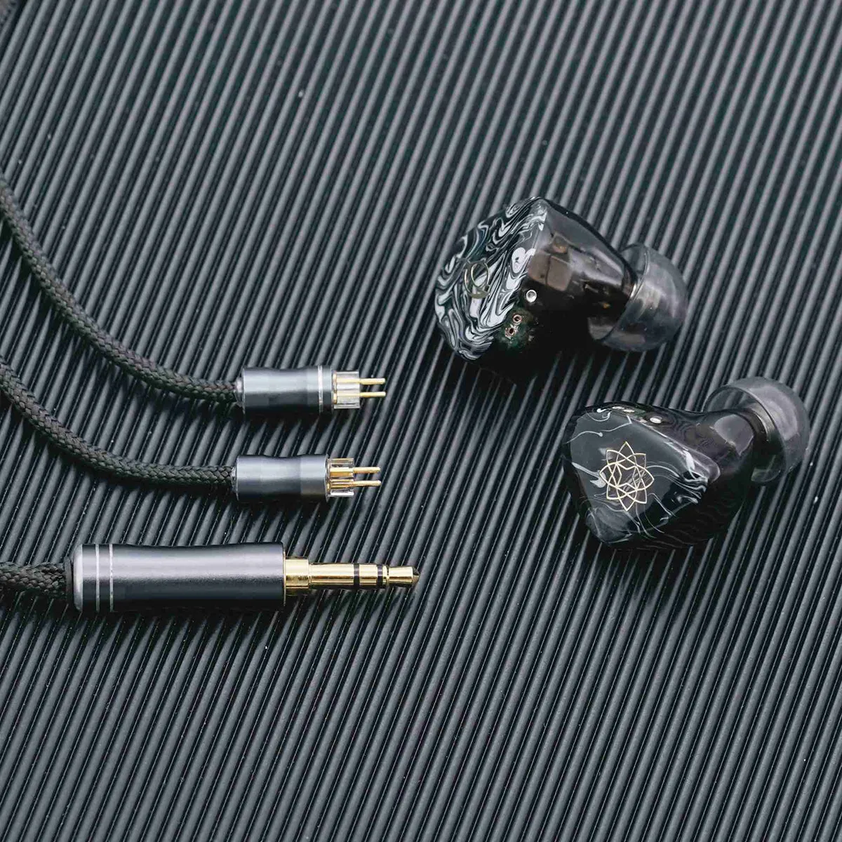 SeeAudio Bravery 4 BA In-Ear Headphone (Open box)